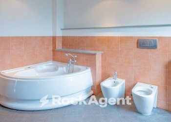 Bagno - Appartamento via Pietro Micca, 3, Asti - foto 12