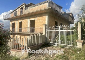 Facciata - Villa via Antonio Tedesco, Altavilla Silentina - foto 32