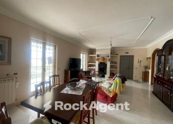 Salone - Appartamento via Mutulano, 20, Lettere - foto 1