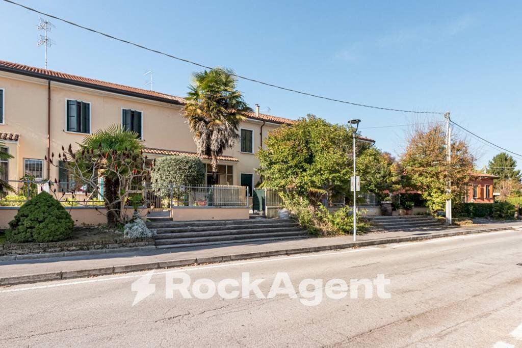 Zona - Villa a Schiera via Anello, 5, Sant'Angelo di Piove di Sacco - foto 2