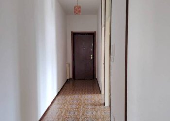 Corridoio - Trilocale via Angelo Amati, 6, Pavia - foto 5