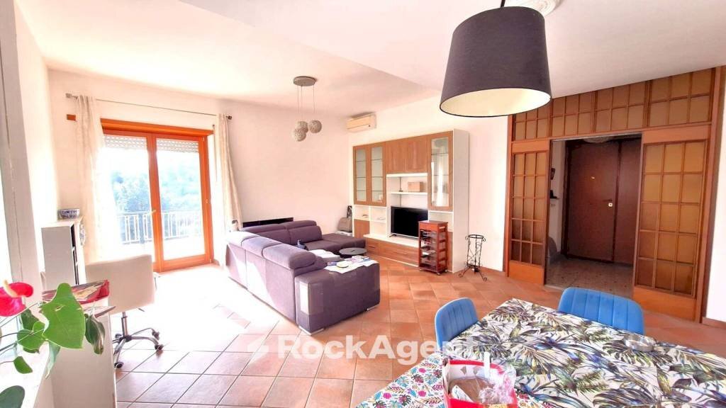 Salone - Appartamento via Filippo Zaniberti, 21, Roma - foto 1