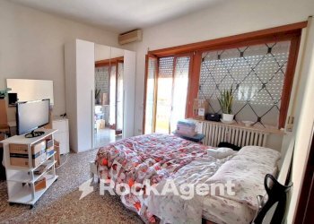 Camera da letto - Apartment via Filippo Zaniberti, 21, Roma - photo 23