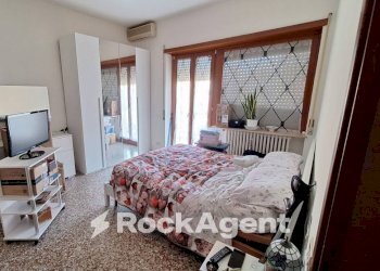 Camera da letto - Apartment via Filippo Zaniberti, 21, Roma - photo 24