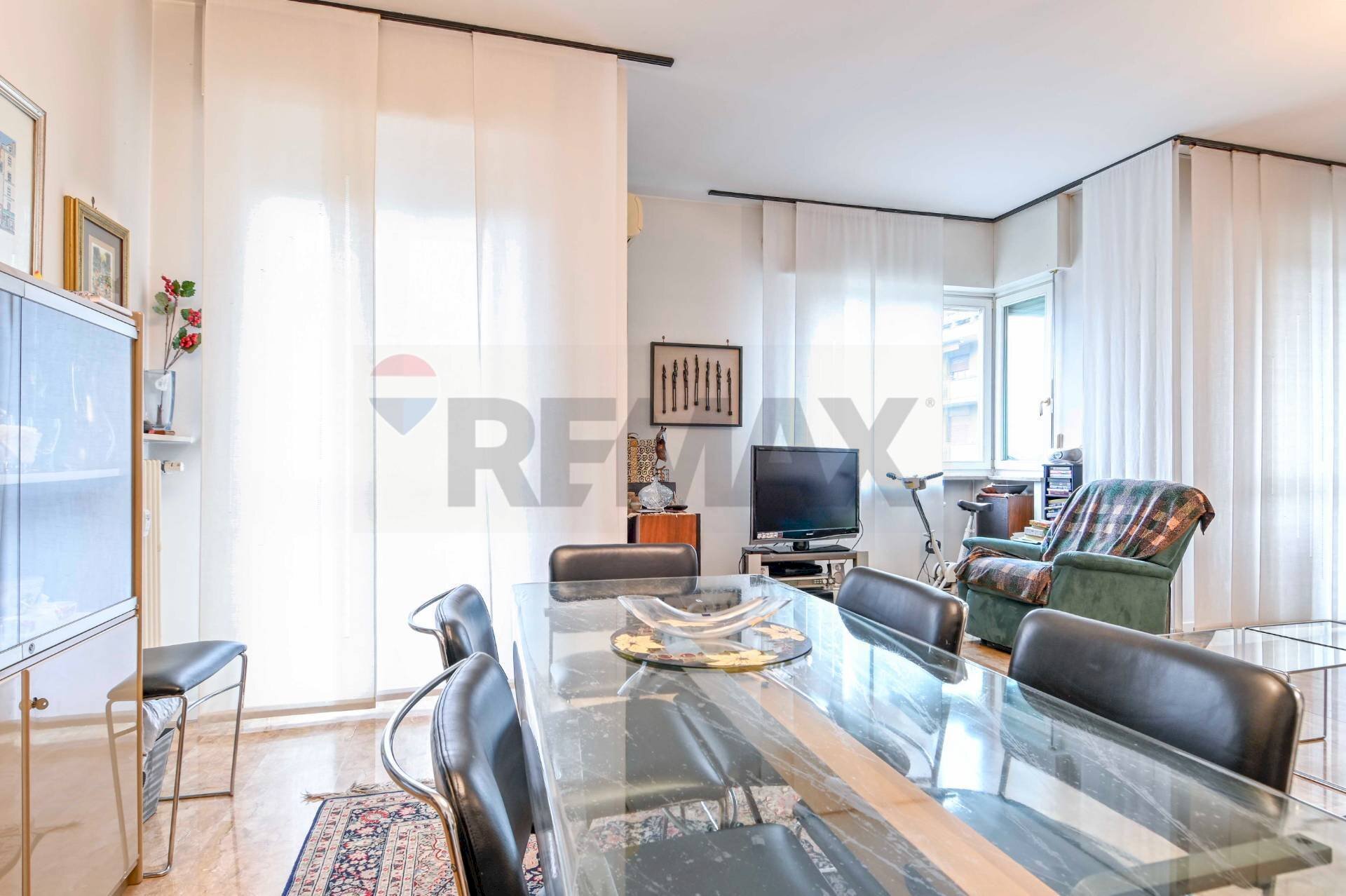 Sala da pranzo - Quadrilocale via Corridoni
 
42, Bergamo - foto 2