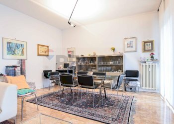 Sala da pranzo - Quadrilocale via Corridoni
 
42, Bergamo - foto 8