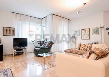 Soggiorno - Quadrilocale via Corridoni
 
42, Bergamo - foto 10