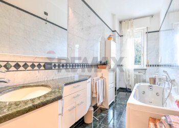 Bagno - Quadrilocale via Corridoni
 
42, Bergamo - foto 32