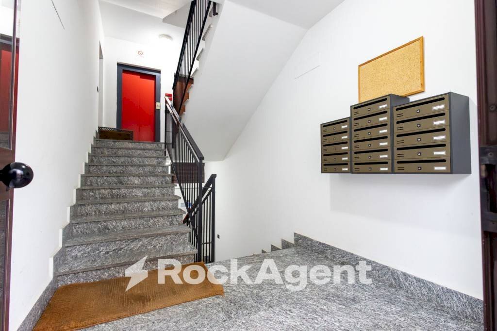 Interno palazzo - Quadrilocale via Nicola Misasi, 76 a, Catanzaro - foto 2