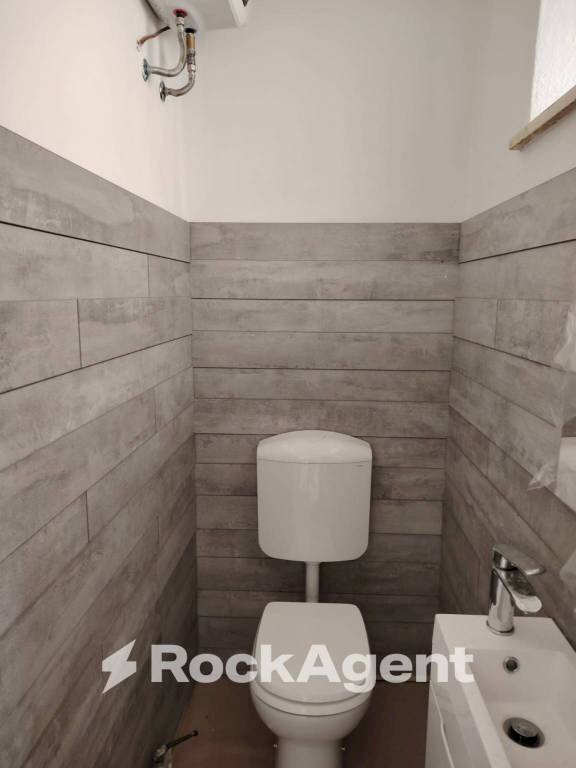 Bagno - Negozio viale Pasubio, 4, Mantova - foto 3