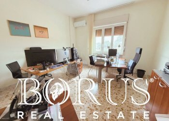 Foto 1 - Office via Bersaglieri, Caserta - photo 1