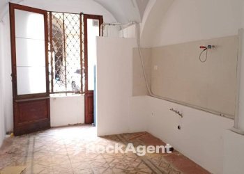 Salone - Shop via Gisira, 54, Catania - photo 4