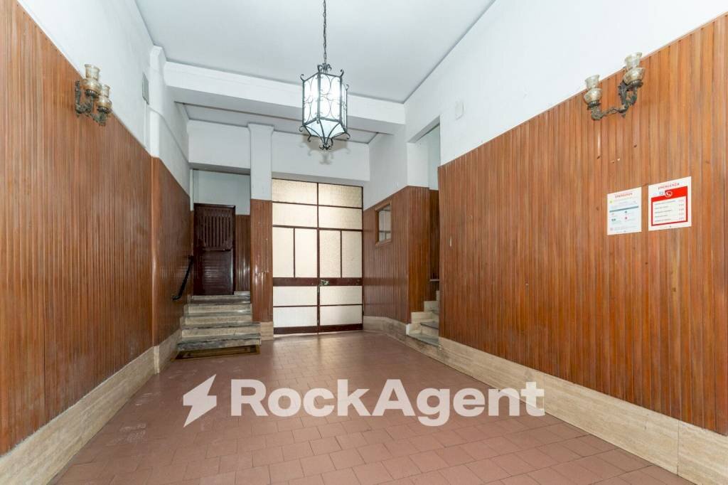 Interno palazzo - Two-room apartment via Gaetano Donizetti, 81, Catania - photo 3