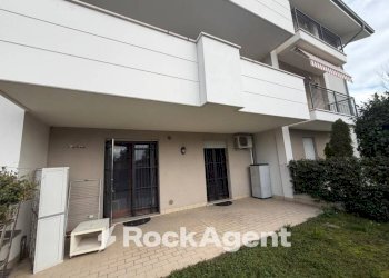 Facciata - Bilocale via degli Aceri, 2, Abano Terme - foto 24