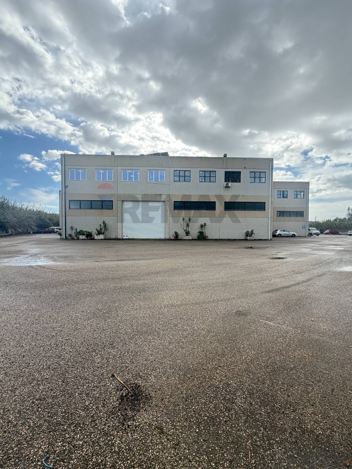 Edificio all\'aperto - Locale Commerciale Sestu - foto 1