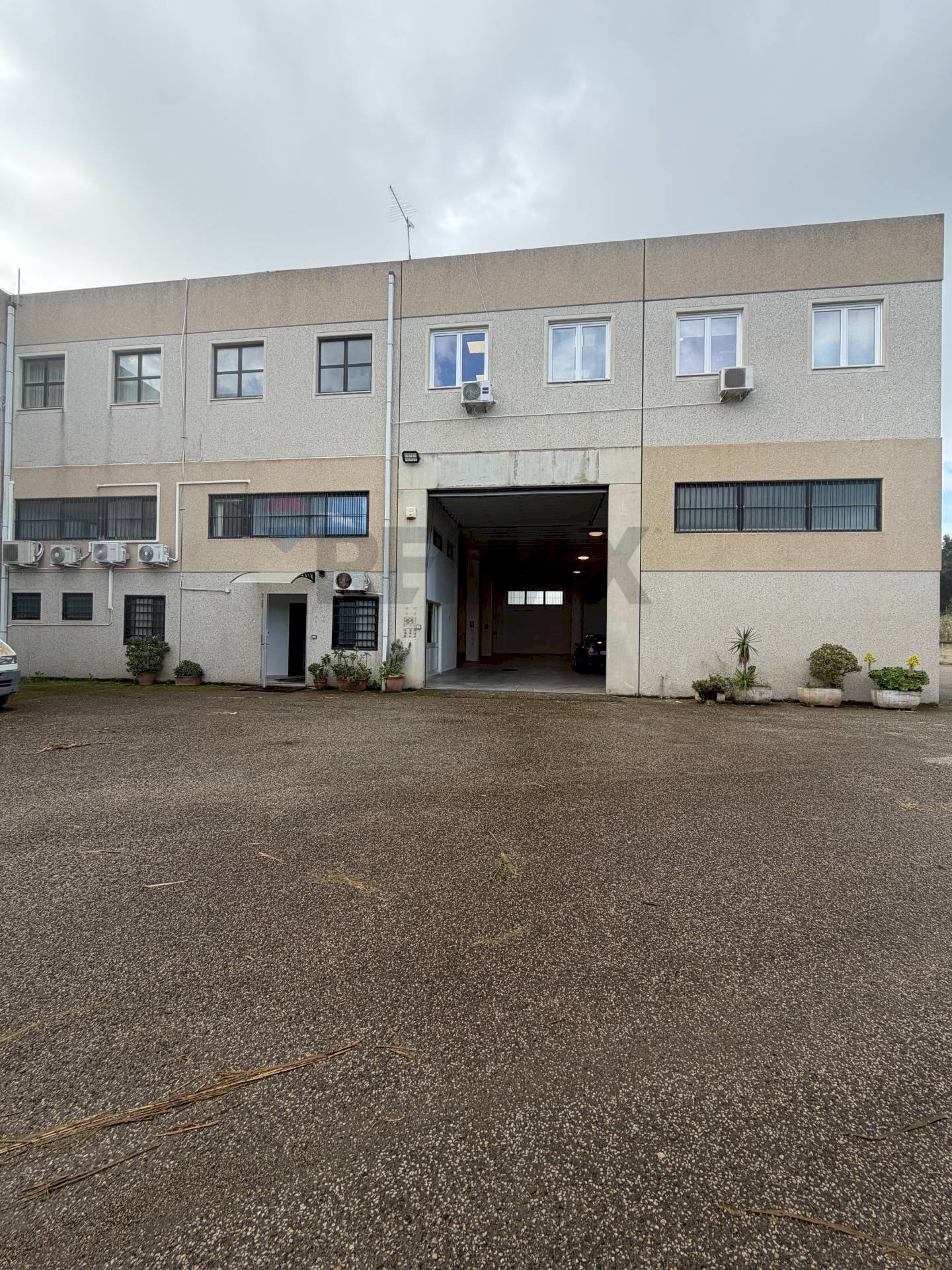 Edificio all\'aperto - Locale Commerciale Sestu - foto 3