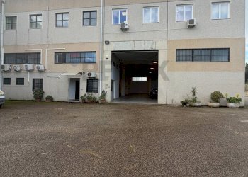 Edificio all\'aperto - Locale Commerciale Sestu - foto 3