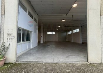 Parcheggio - Locale Commerciale Sestu - foto 4