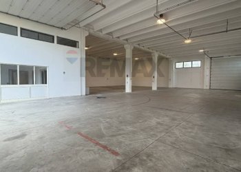 Parcheggio - Locale Commerciale Sestu - foto 5