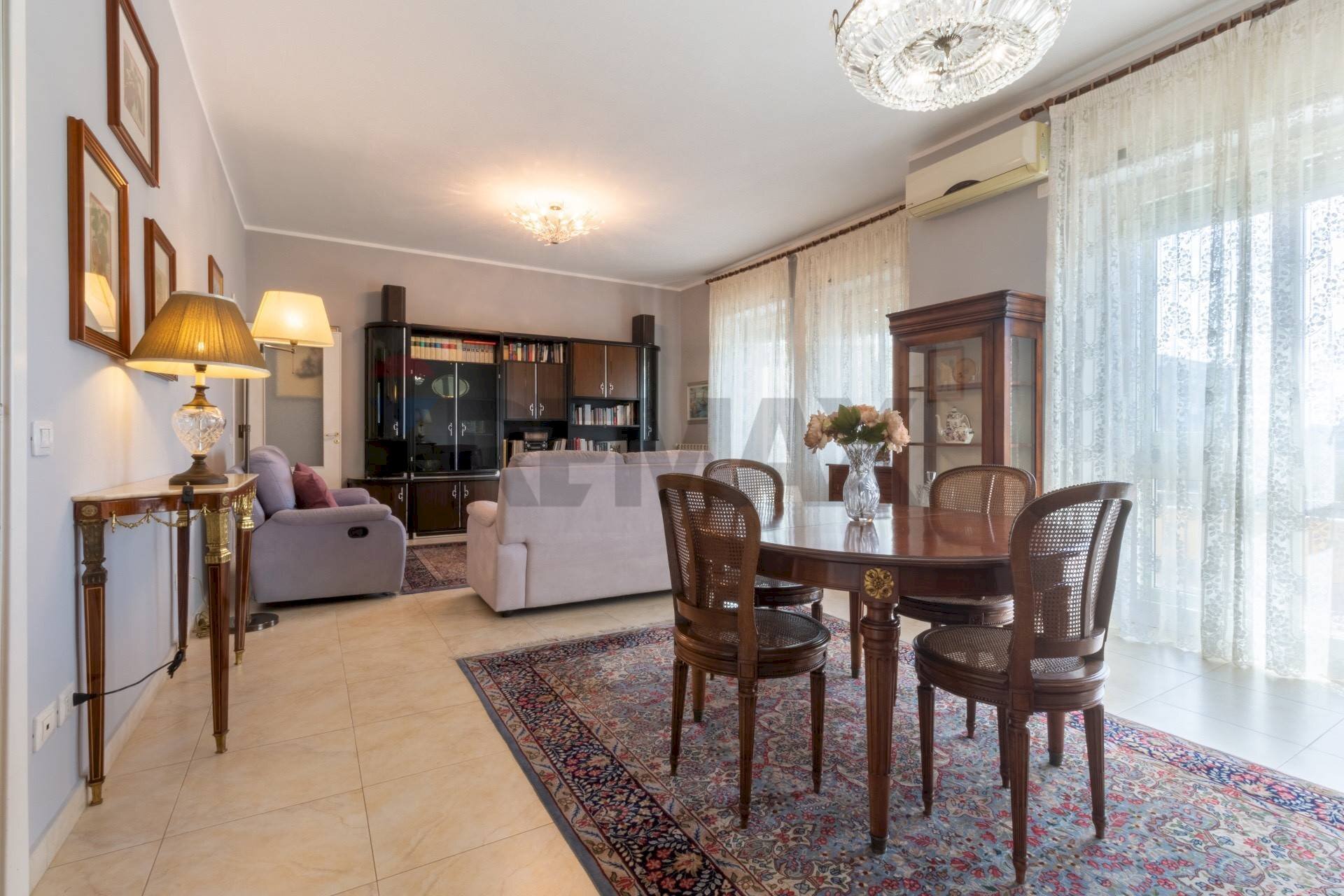 Sala da pranzo - Appartamento Via Ottone Bacaredda
99, Cagliari - foto 2