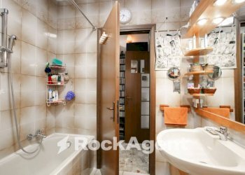 Bagno - Trilocale via Gravina di Puglia, 26, Roma - foto 20