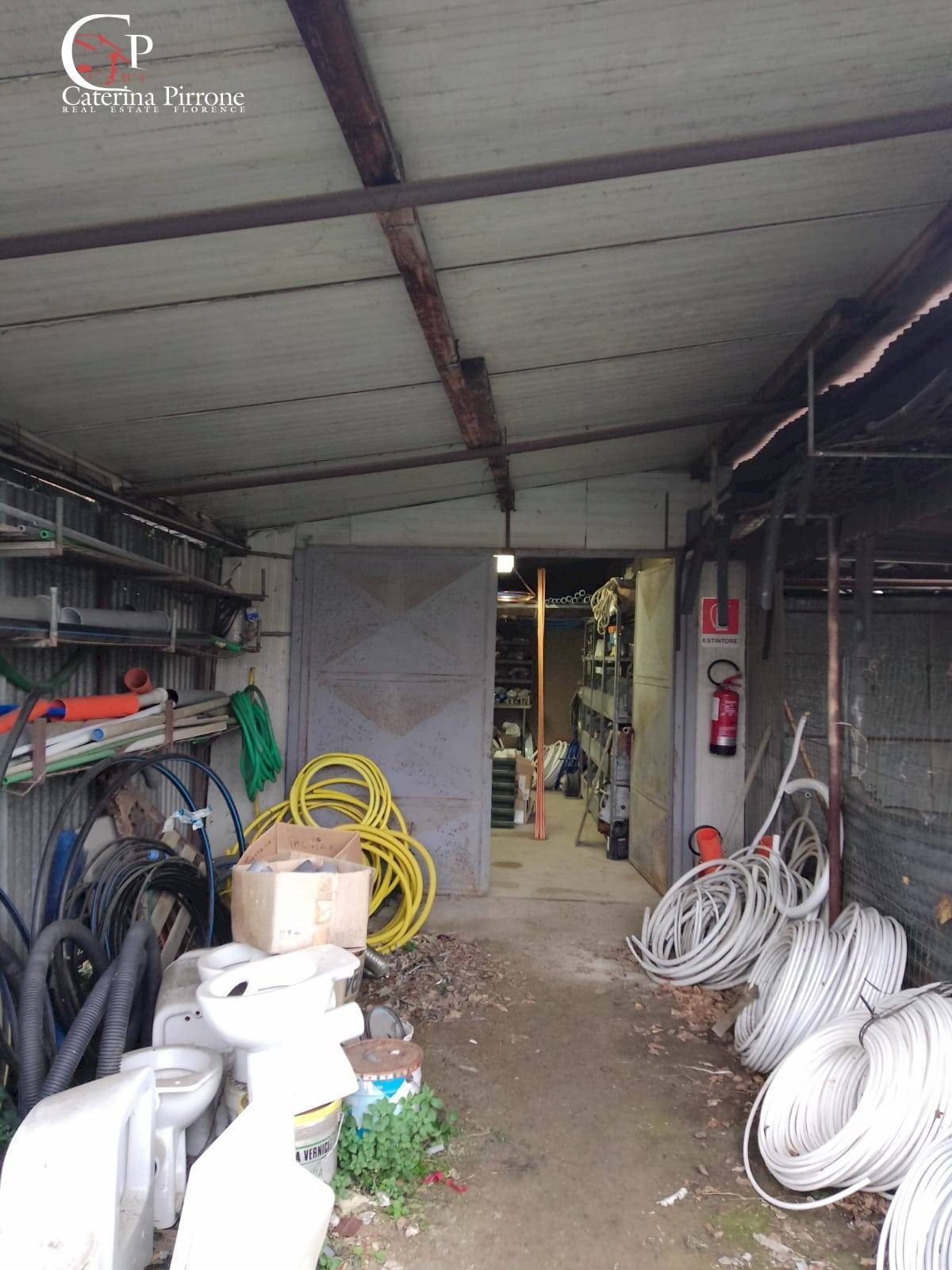 Foto 2 - Magazzino via Chiantigiana
 
12, Firenze - foto 2