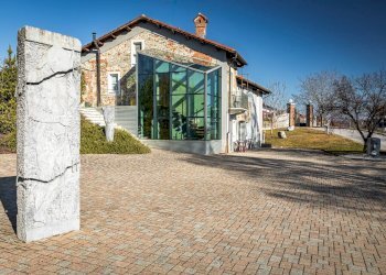 Foto 8 - Commercial Premises Strada del Crist
 
2, Mondovì - photo 8