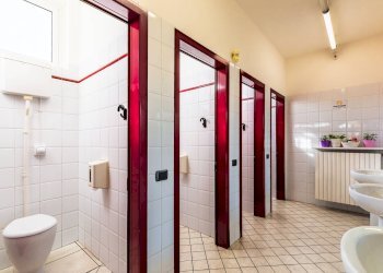 Foto 17 - Commercial Premises Strada del Crist
 
2, Mondovì - photo 17