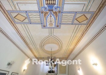 Interno palazzo - Casa indipendente via Martiri di Belfiore, 25, Fivizzano - foto 1