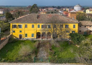 Foto 2 - Villa via umberto I
 
24, Codevilla - foto 2