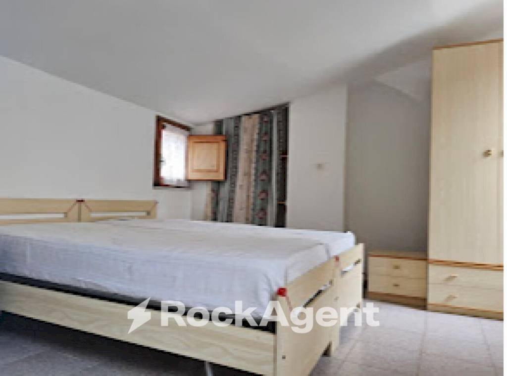 Camera da letto - Casa indipendente vico Giuseppe Giusti, Gioiosa Ionica - foto 2