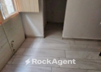 Stanza non arredata - Casa indipendente vico Giuseppe Giusti, Gioiosa Ionica - foto 4