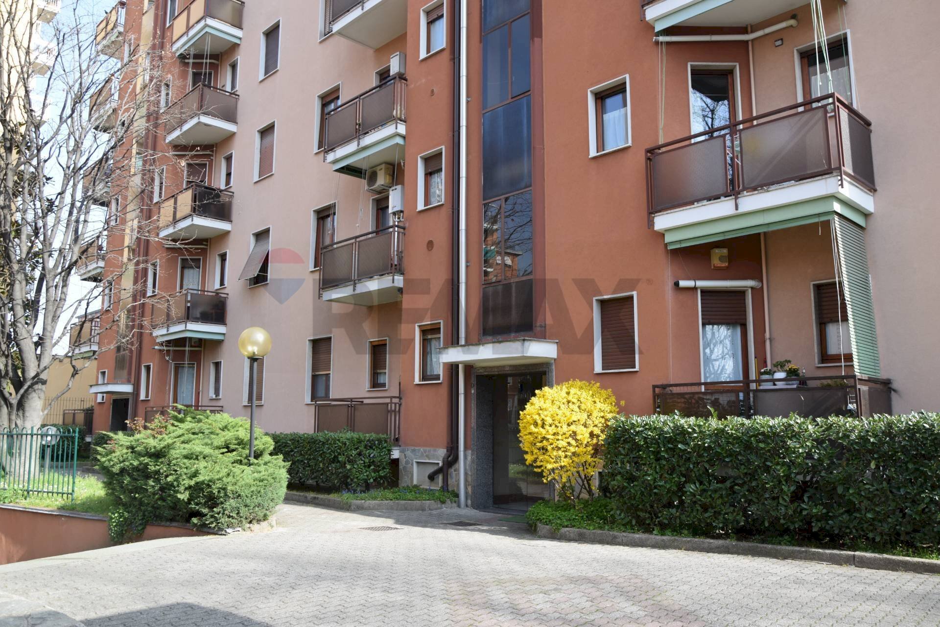 Edificio all\'aperto - Trilocale VIA VAL D'OSSOLA
2, Milano - foto 3