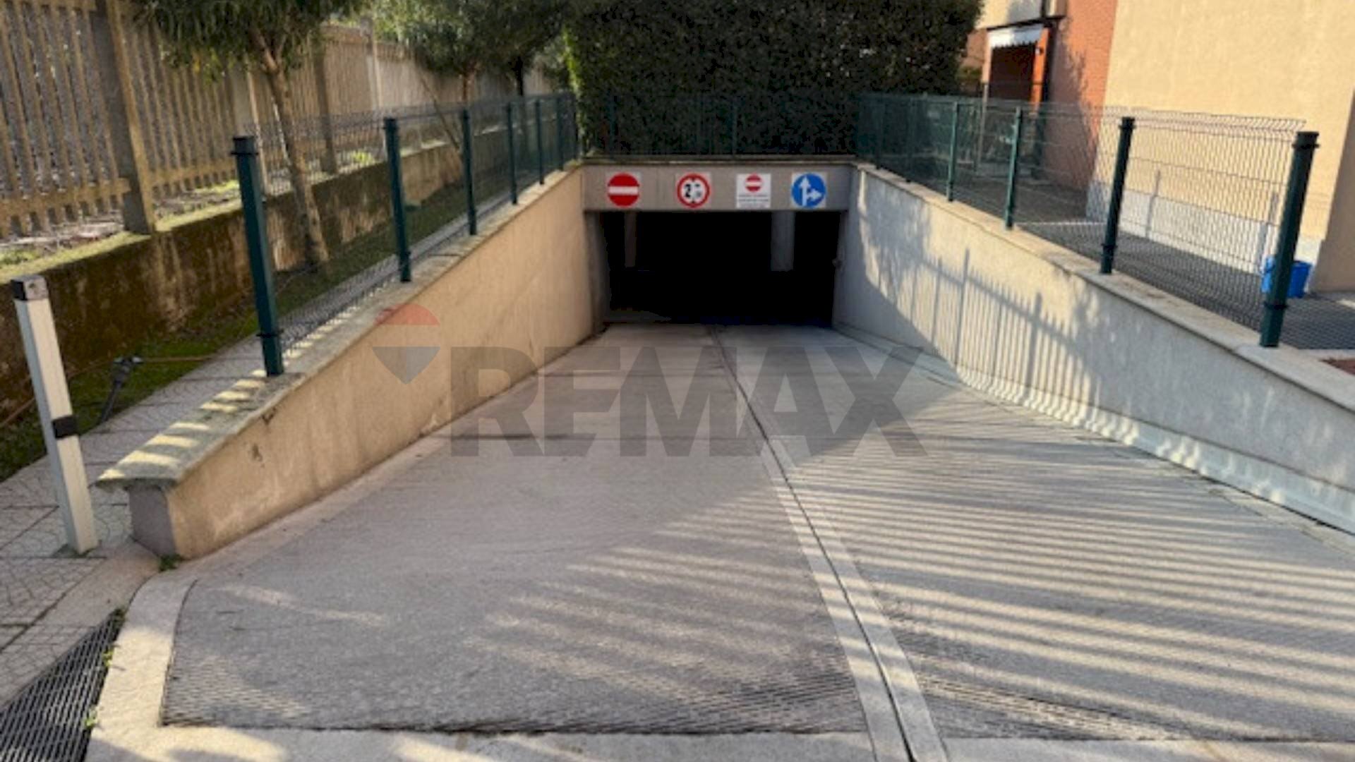 Non correlato - Box Via Comune Antico
 
31/4, Milano - foto 2