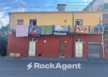 Facciata - Stabile - Palazzo via San Leonardo Zabatta, 15, Ottaviano - foto 4