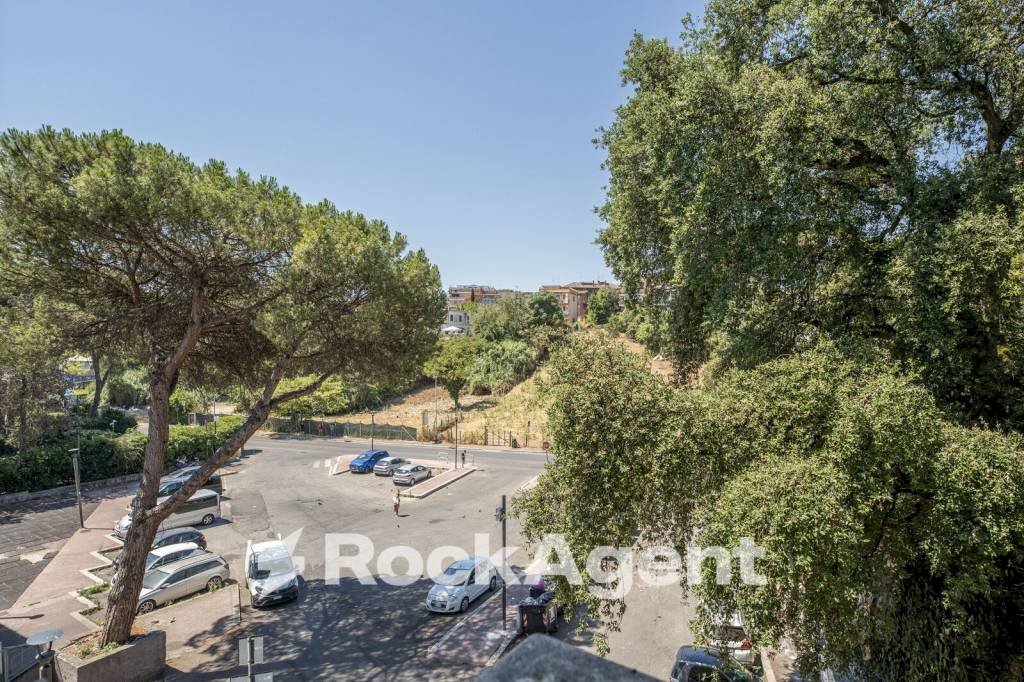 Vista - Bilocale largo Sperlonga, 9, Roma (zona Cassia) - foto 3