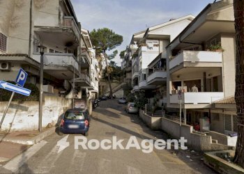 Zona - Bilocale largo Sperlonga, 9, Roma (zona Cassia) - foto 14