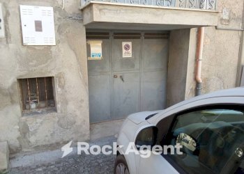 Box auto - Casa indipendente vico Giuseppe Giusti, Gioiosa Ionica - foto 3