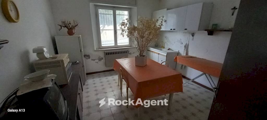 Cucina - Appartamento via Guglielmo Marconi, 18, Trecastelli - foto 2