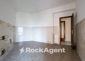 Salone - Trilocale viale Vincenzo de Filippis, 68, Catanzaro - foto 8