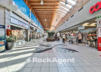 Zona - Locale Commerciale via Amilcare Ponchielli, 23, Bologna (zona Centro Storico) - foto 2