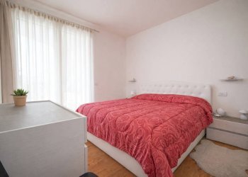 CAMERA MATRIMONIALE - Trilocale FALCONE BORSELLINO
 
15, Arcene - foto 16