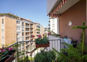 BALCONE - Trilocale via IV novembre
 
14, Bergamo - foto 1