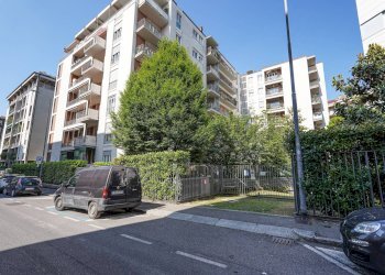 ESTERNO - Trilocale via IV novembre
 
14, Bergamo - foto 2