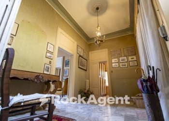 Cortile interno - Appartamento Discesa Cavour, 2, Catanzaro - foto 14