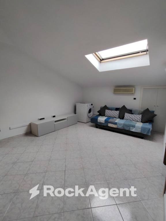 Stanza non arredata - Attic via Aquila, 2, Carsoli - photo 1