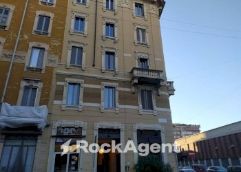 Facciata - Three-room apartment via Coluccio Salutati, 17, Milano (neighborhood Washington) - photo 2