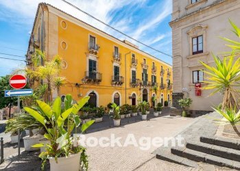 Zona - Negozio via Crociferi, 62, Catania - foto 15