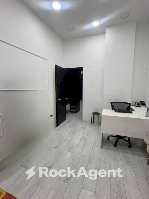 Ufficio - Negozio via Ponte Aiello, 12, Angri - foto 1