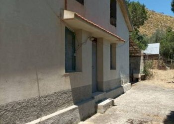 Facciata - Rustic contrada Pantano, Reitano - photo 16